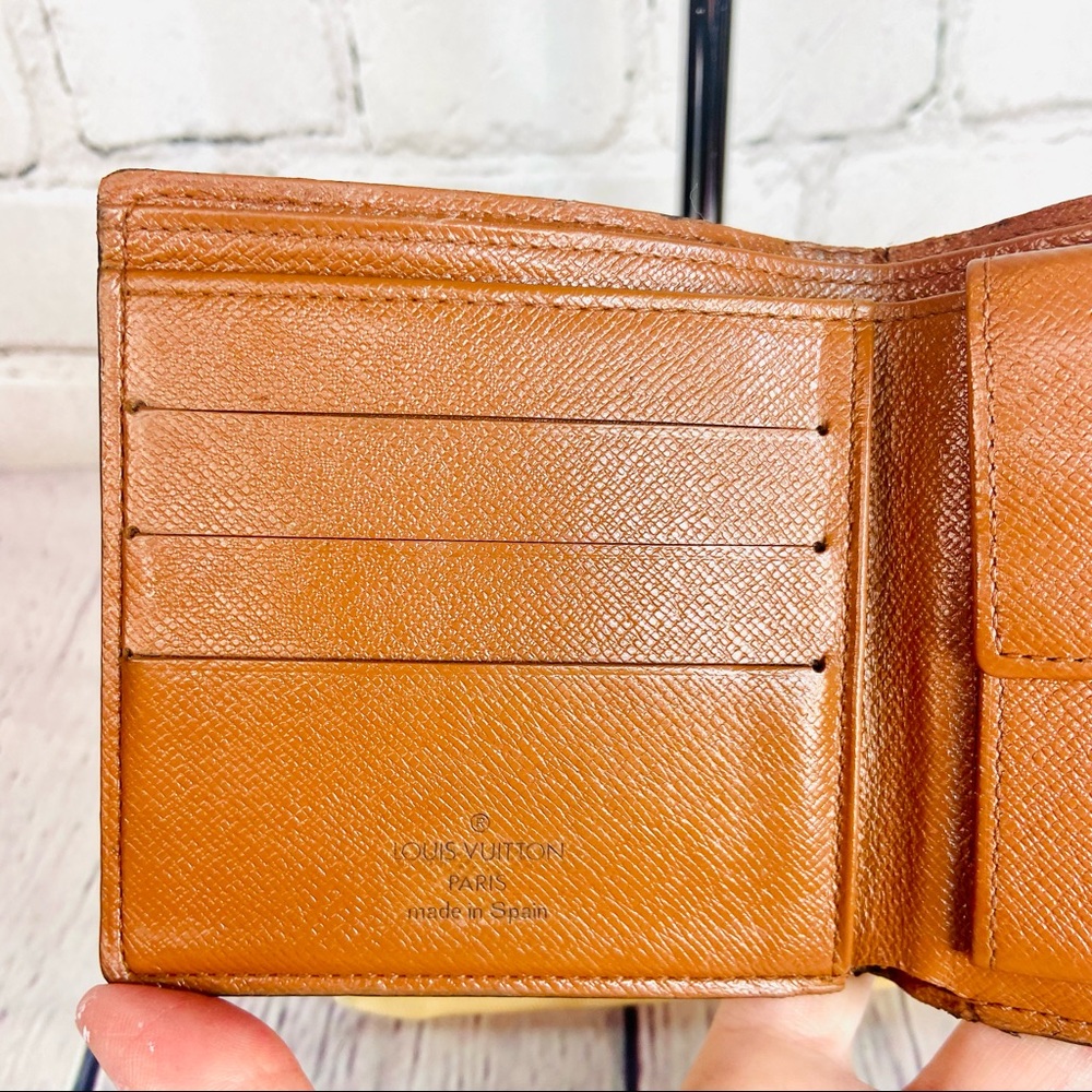 Louis Vuitton Marco bifold wallet with dust bag - Picture 4 of 12